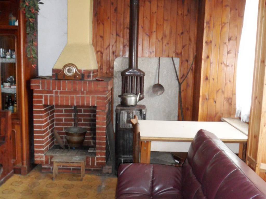 casa indipendente in vendita a Valduggia