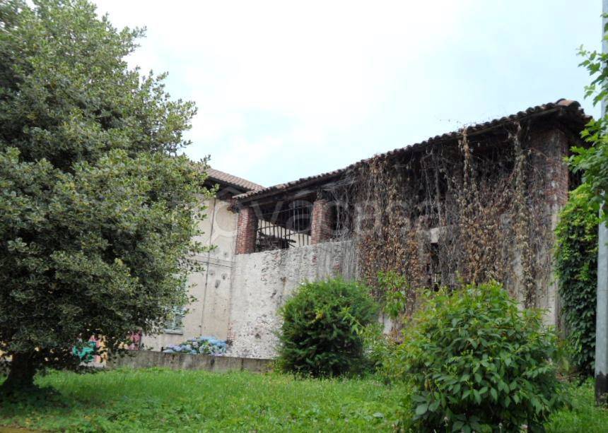 casa indipendente in vendita a Valduggia