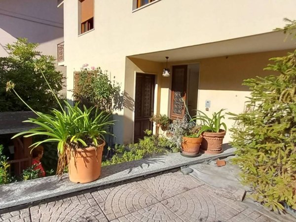 casa indipendente in vendita a Valduggia