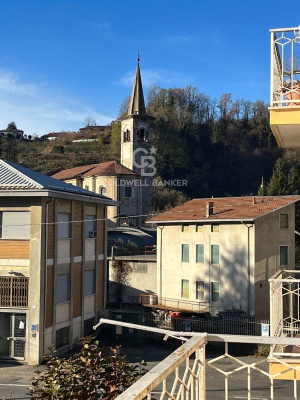 casa indipendente in vendita a Valduggia