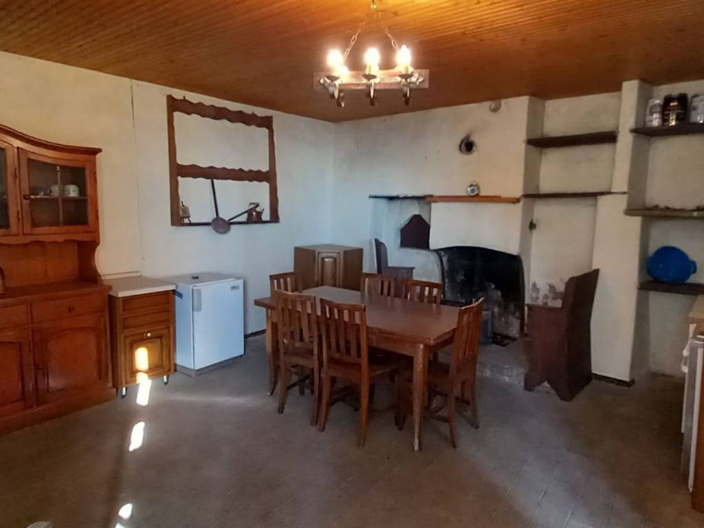 casa indipendente in vendita a Valduggia