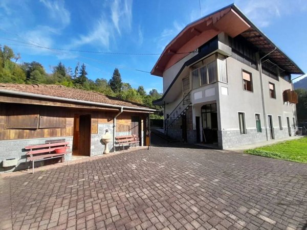 casa indipendente in vendita a Valduggia in zona Crabbia