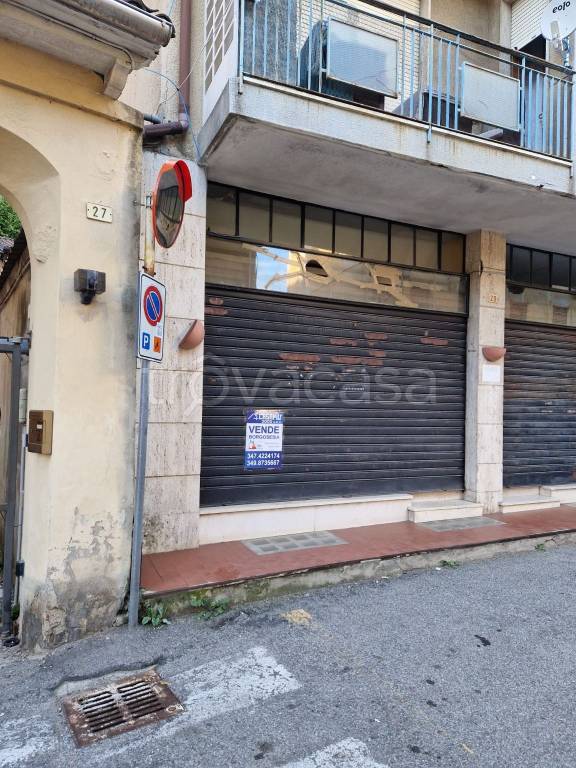 negozio in vendita a Valduggia