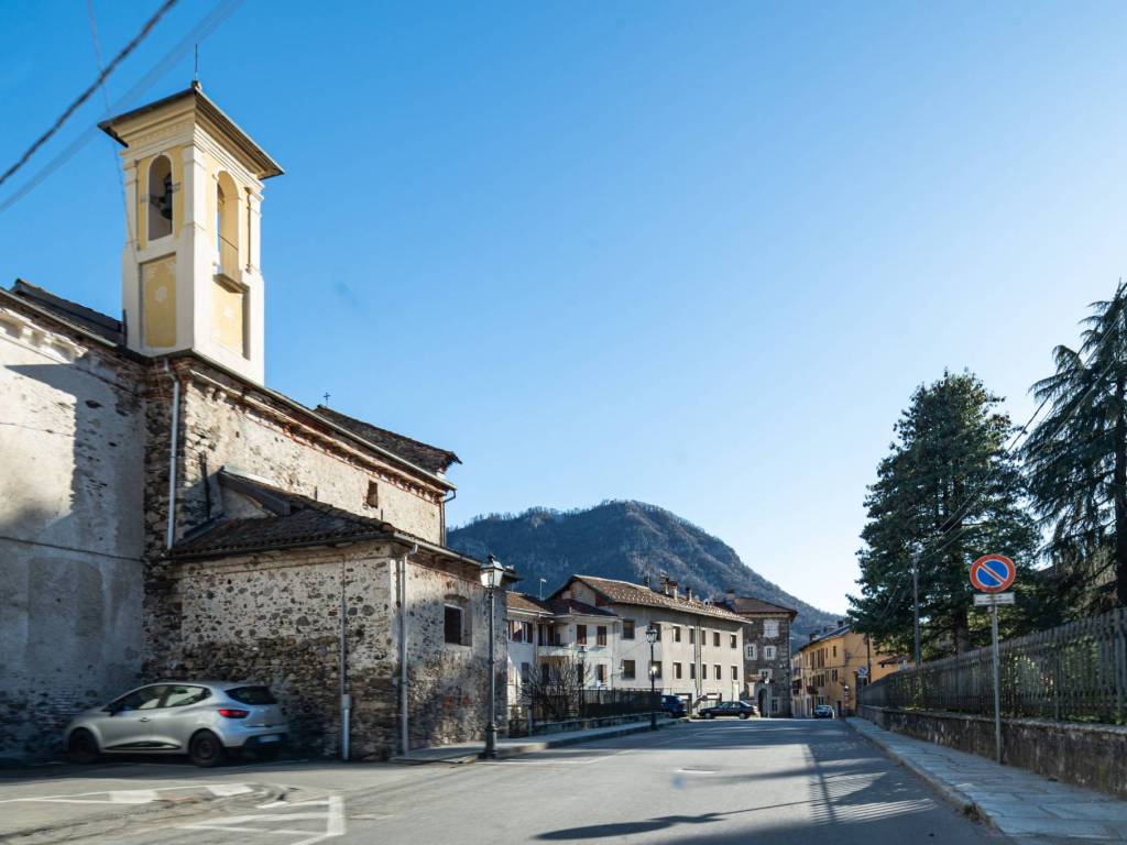 negozio in vendita a Valduggia