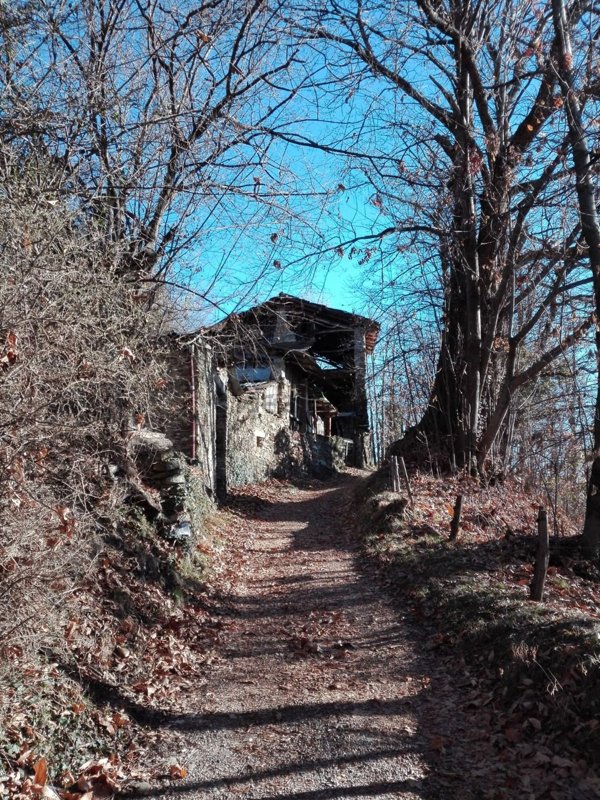 casale in vendita a Valduggia in zona Colma di Valduggia
