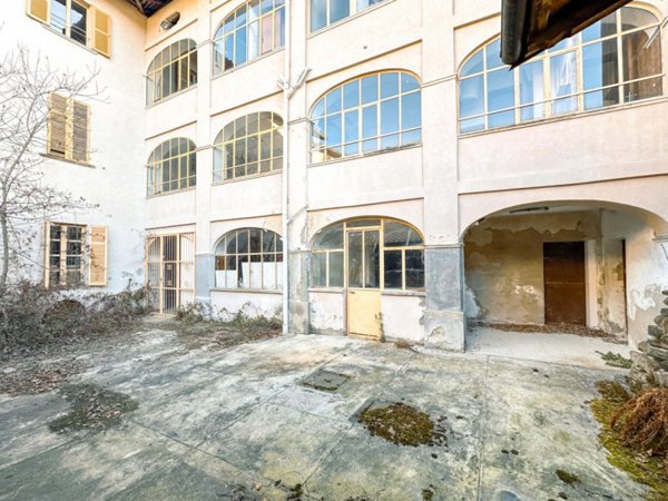 casa indipendente in vendita a Valduggia