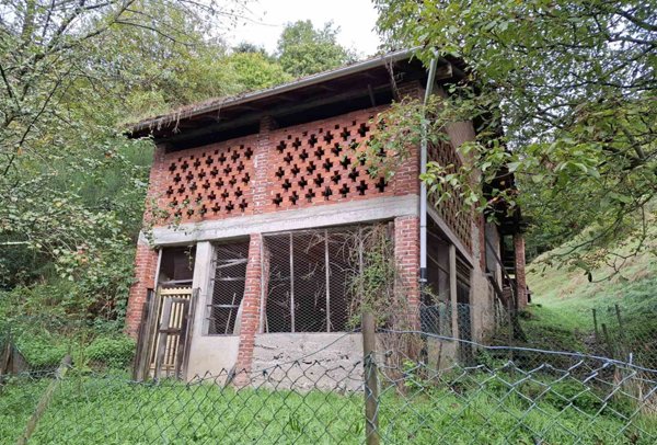 casa indipendente in vendita a Valduggia in zona Valpiana