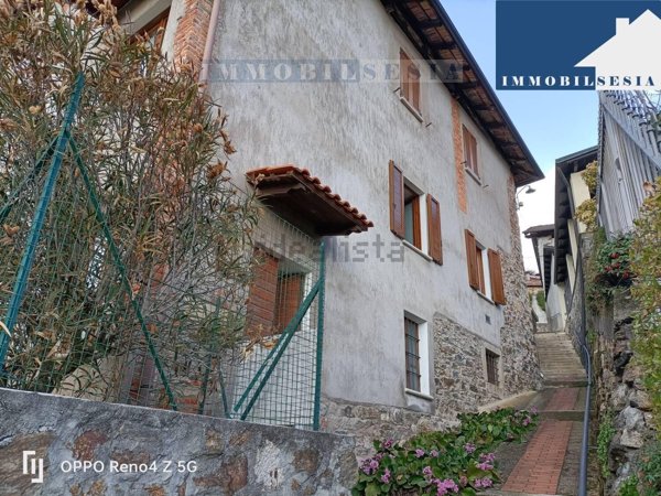 casa indipendente in vendita a Valduggia