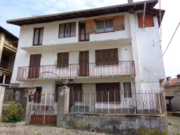 casa indipendente in vendita a Valduggia