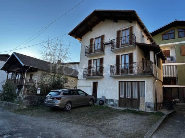 casa indipendente in vendita a Varallo