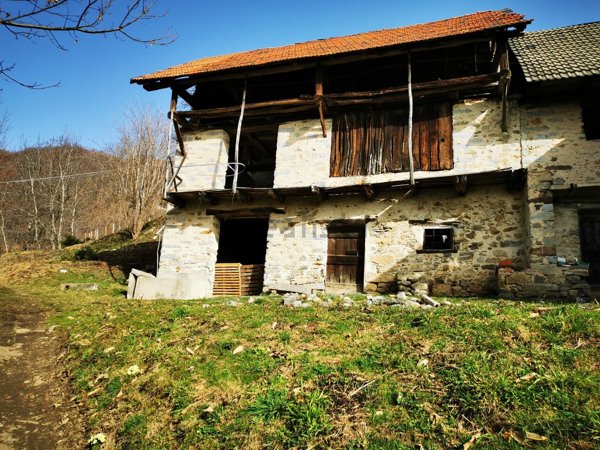 appartamento in vendita a Varallo