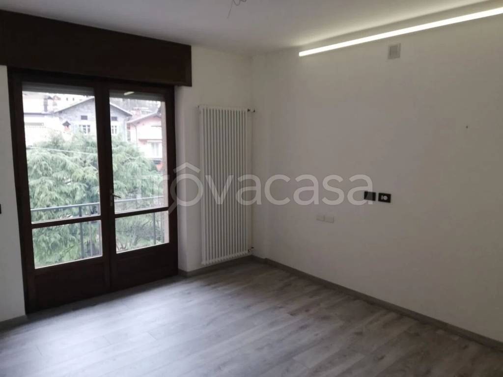 appartamento in vendita a Varallo in zona Sabbia