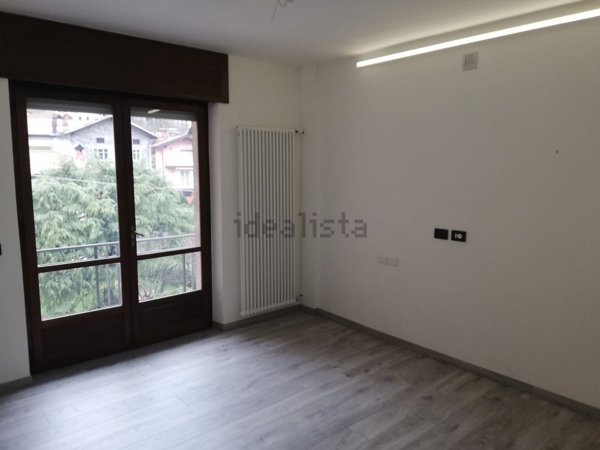 appartamento in vendita a Varallo