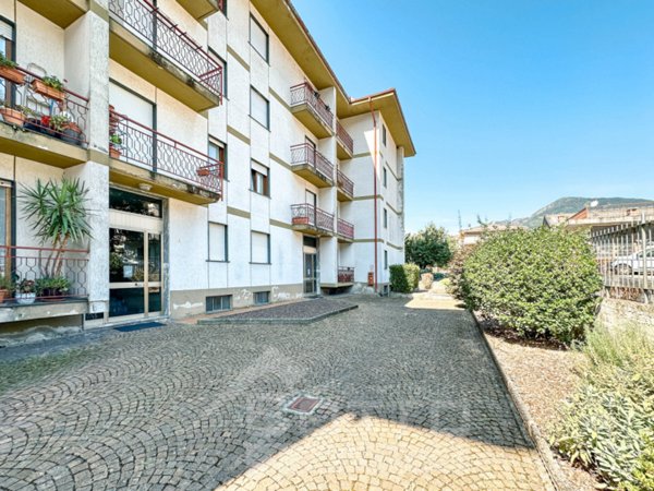 appartamento in vendita a Varallo
