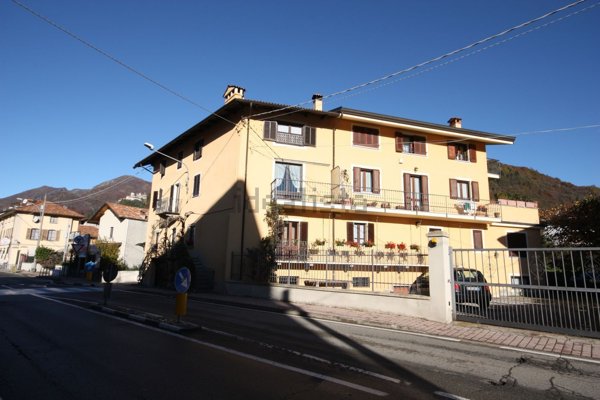 appartamento in vendita a Varallo