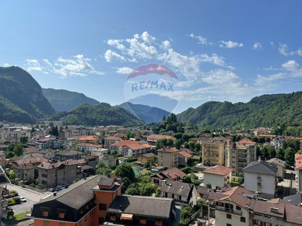 casa indipendente in vendita a Varallo