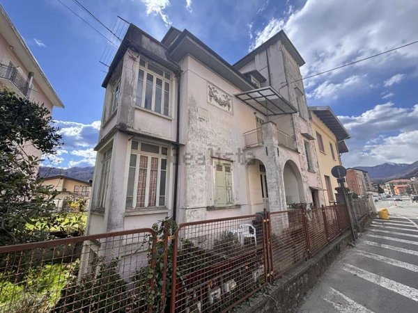 appartamento in vendita a Varallo