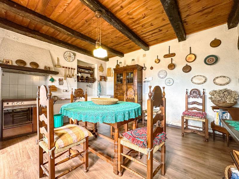 casa indipendente in vendita a Varallo