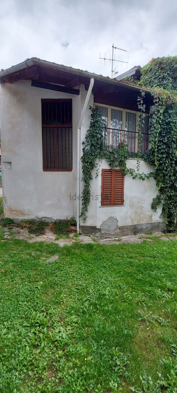 casa semindipendente in vendita a Varallo