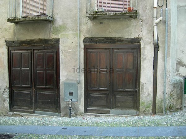casa indipendente in vendita a Varallo