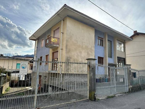 appartamento in vendita a Varallo