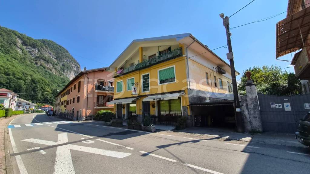 appartamento in vendita a Varallo in zona Crevola