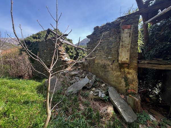 casale in vendita a Varallo