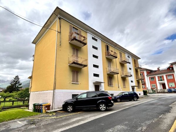 appartamento in vendita a Varallo