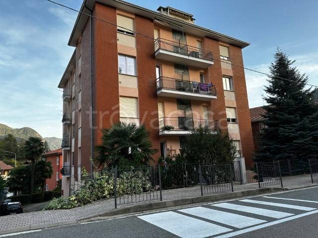 appartamento in vendita a Varallo