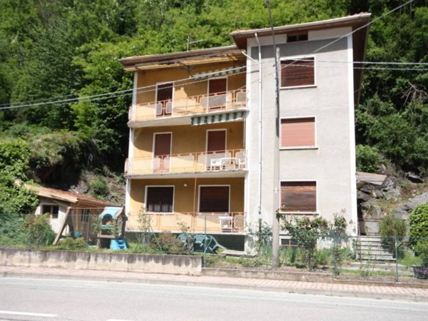 appartamento in vendita a Varallo in zona Crevola