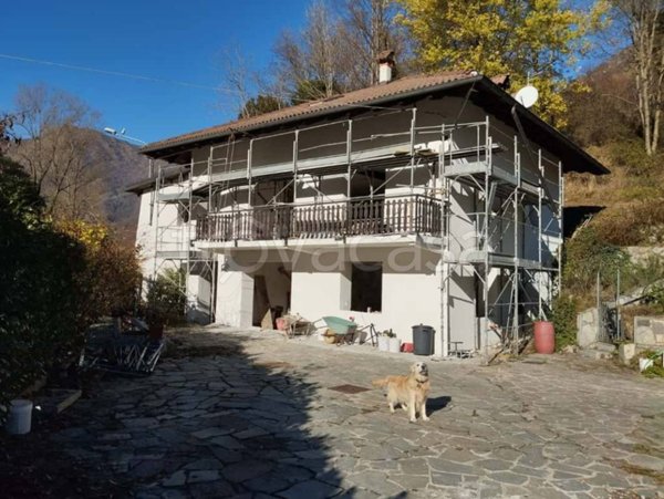 casa indipendente in vendita a Varallo in zona Balangera