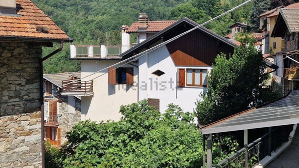 appartamento in vendita a Varallo in zona Sabbia
