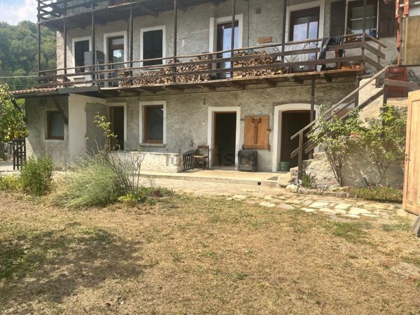 appartamento in vendita a Varallo
