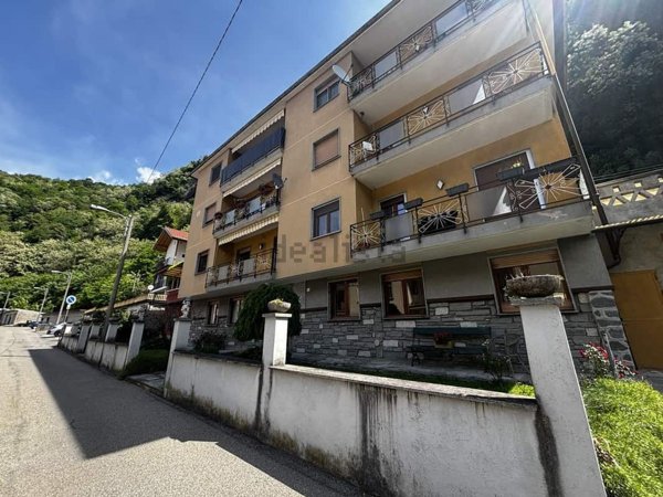 appartamento in vendita a Varallo in zona Crevola