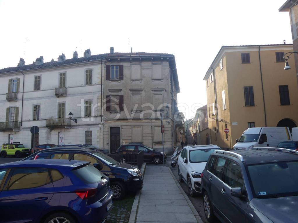 appartamento in vendita a Vercelli in zona Centro Città