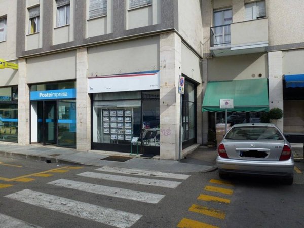negozio in vendita a Vercelli