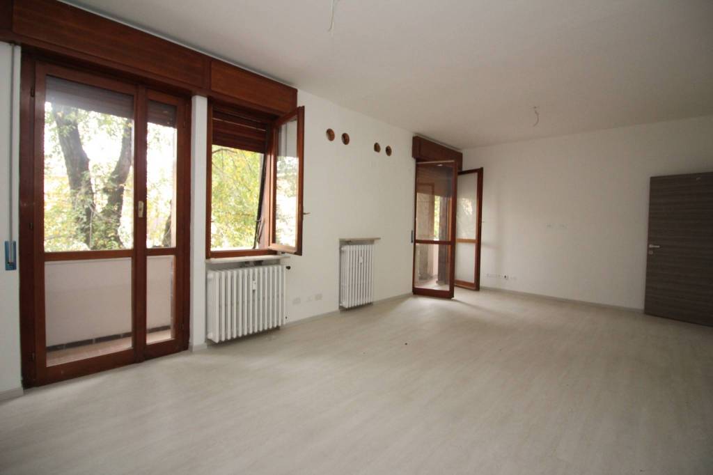 ufficio in vendita a Vercelli in zona Centro Città