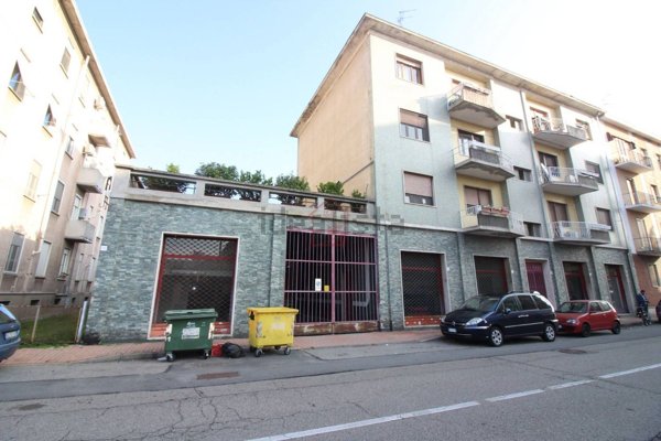 locale di sgombero in vendita a Vercelli