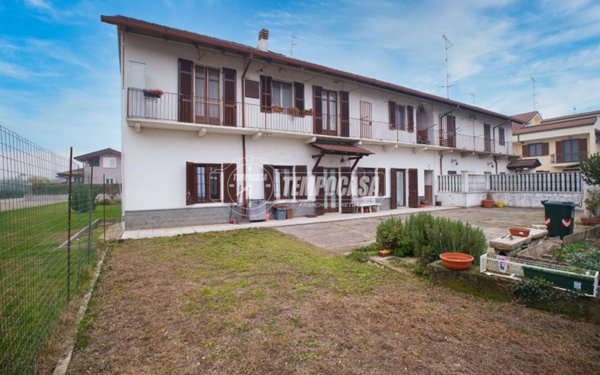 casa indipendente in vendita a Vercelli