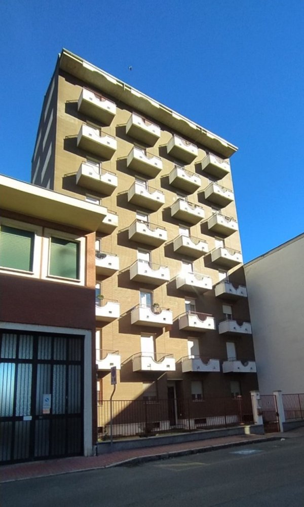 appartamento in vendita a Vercelli in zona Corso Italia