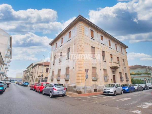 casa indipendente in vendita a Vercelli