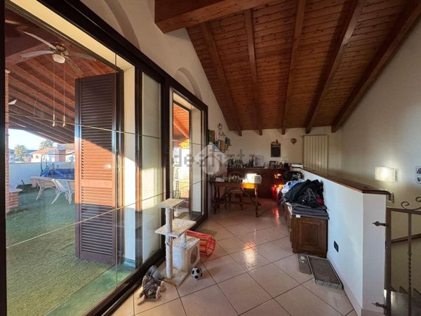 casa indipendente in vendita a Vercelli in zona Centro Città