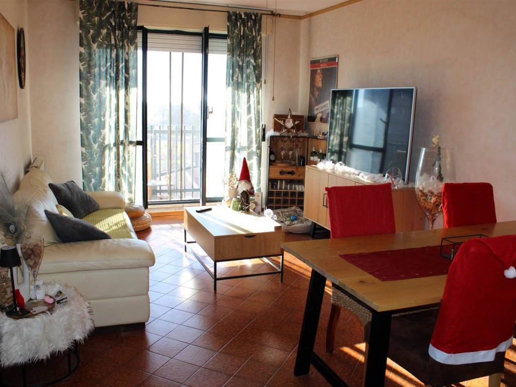 appartamento in vendita a Vercelli in zona Porta Torino