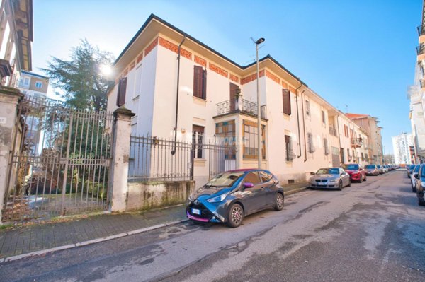 casa indipendente in vendita a Vercelli
