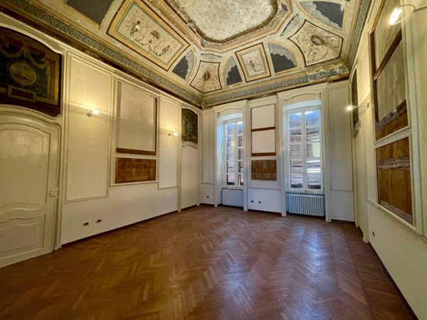 appartamento in vendita a Vercelli in zona Centro Città
