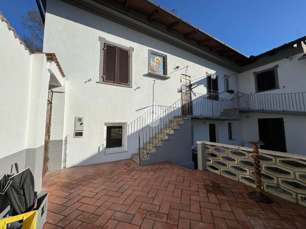 casa indipendente in vendita a Vercelli