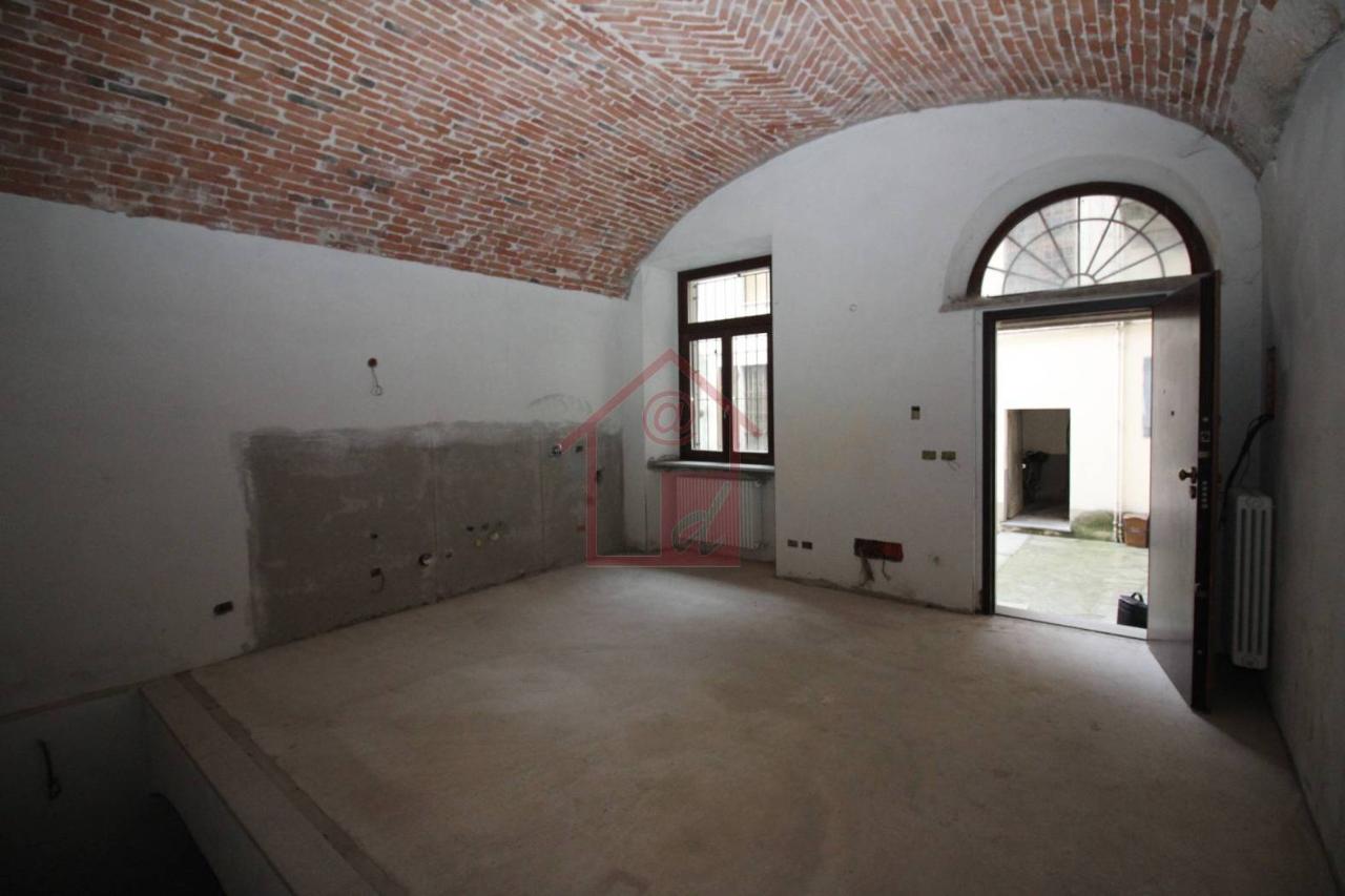 appartamento in vendita a Vercelli in zona Centro Città