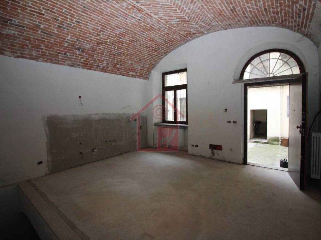 appartamento in vendita a Vercelli in zona Centro Città
