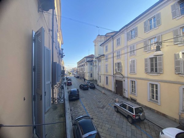 appartamento in vendita a Vercelli in zona Centro Città