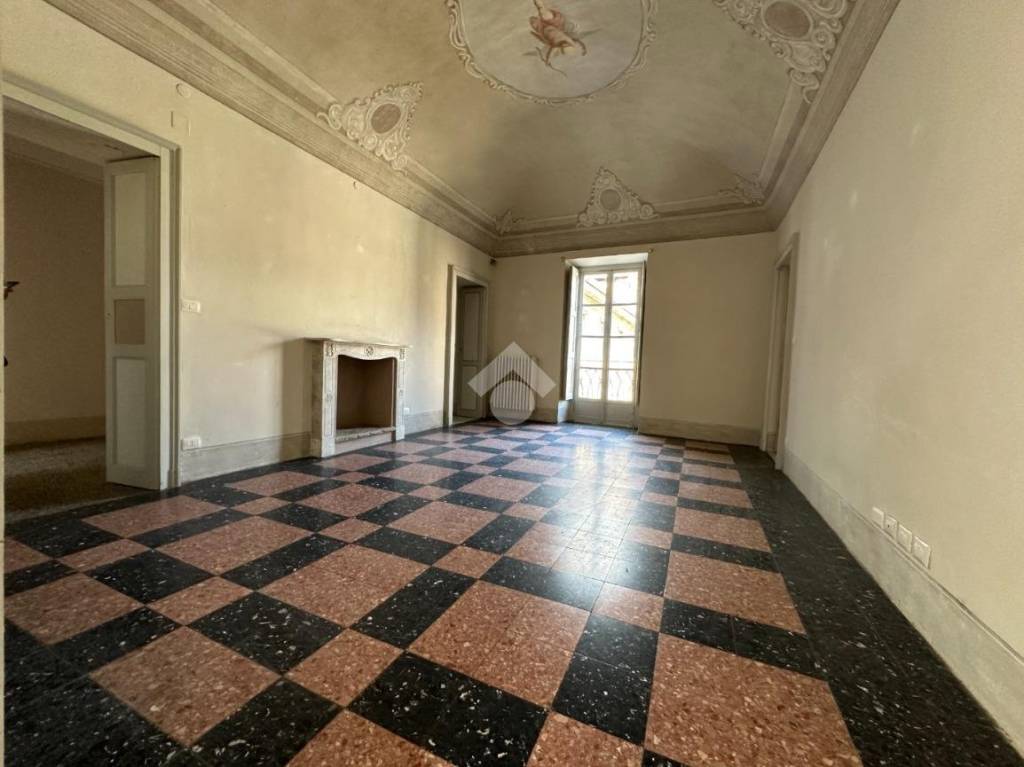 appartamento in vendita a Vercelli in zona Centro Città